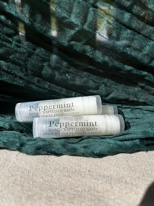 All Natural Peppermint Lip Balm - Extra moisturizing & healing
